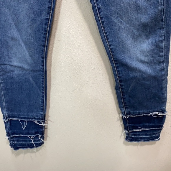 Blank NYC Cry Baby release hem skinny‎ - Picture 3 of 10